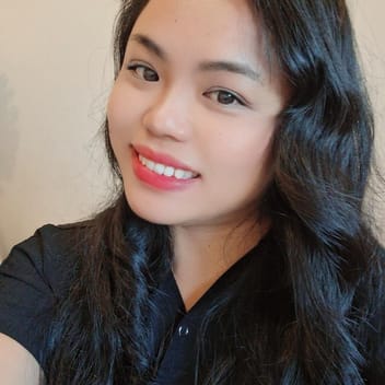 Rosalyne, Filipino maid, in Abu Dhabi