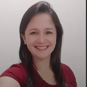 Rosalinda, Filipino nanny, in Dubai