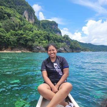 Mary jean, Filipino nanny, in Dubai