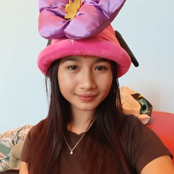 Amcel , Filipino nanny, in Qatar