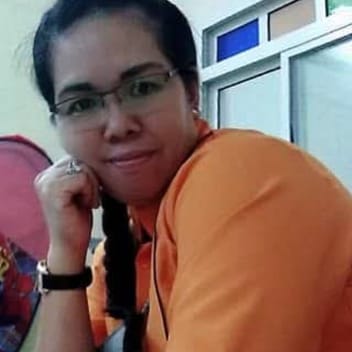 Rowena, Filipino elder-care worker, in Riyadh