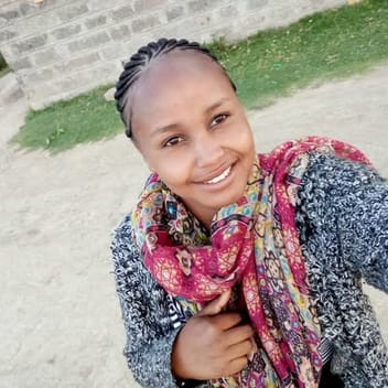 Hannah , Kenyan driver, in Makkah