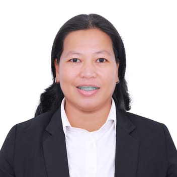 Ria, Filipino nanny, in Dubai