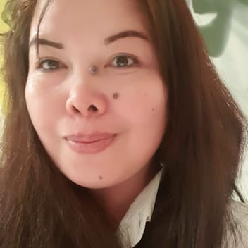 Jinnefer, Filipino maid, in Dubai