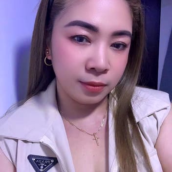 Joann, Filipino maid, in Dubai