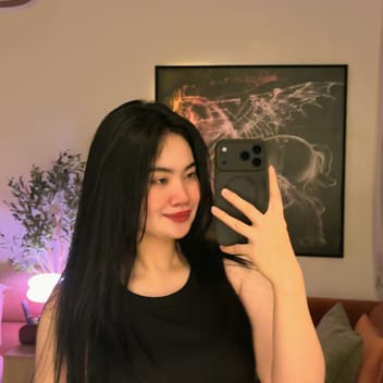 Arjoelyn, Filipino nanny, in Riyadh
