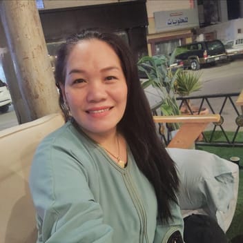 Rica , Filipino maid, in Riyadh