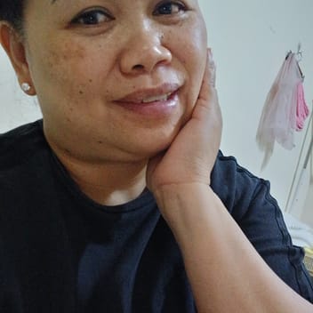 Susana, Filipino driver, in Qatar