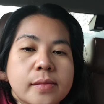 juna, Filipino driver, in Abu Dhabi