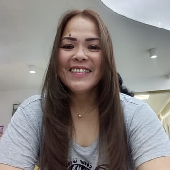 Lenlen, Filipino nanny, in Dubai