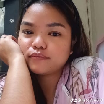Agasa, Filipino nanny, in Dubai