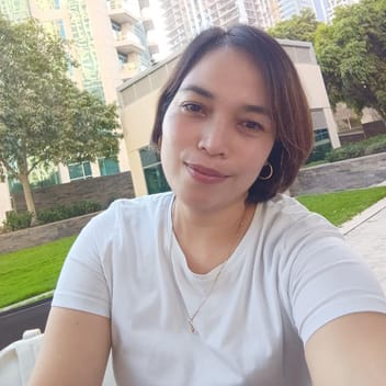 Rosie, Filipino nanny, in Dubai