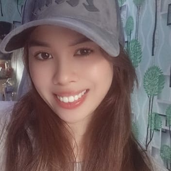 Laarni, Filipino nanny, in Dubai