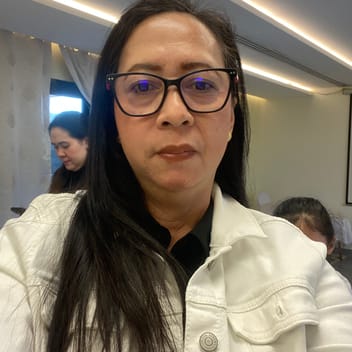carmelita, Filipino nanny, in Dubai
