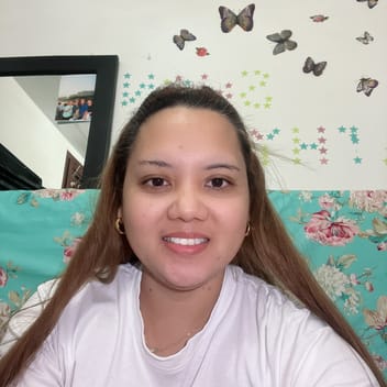 Siony, Filipino nanny, in Dubai