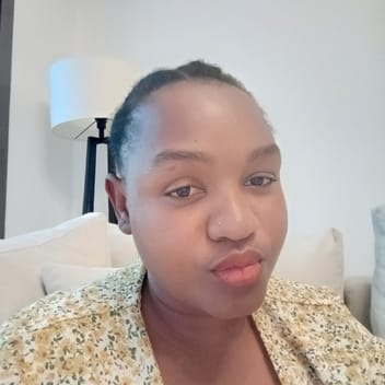 MNYAZI, Kenyan nanny, in Dubai