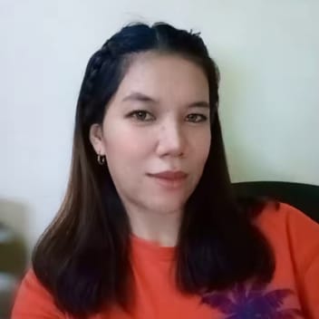 Em , Filipino nanny, in Riyadh