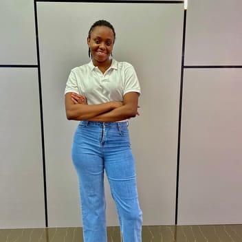 Mary, Kenyan nanny, in Qatar