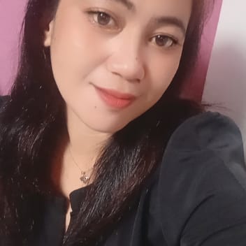 Angeline, Filipino maid, in Dubai