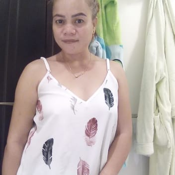 Carren, Filipino maid, in Dubai