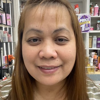 Maria Lux Catalina , Filipino maid, in Abu Dhabi