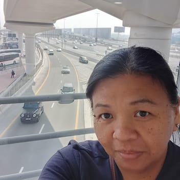 Rosie, Filipino maid, in Dubai