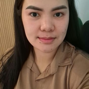 Mara, Filipino nanny, in Abu Dhabi