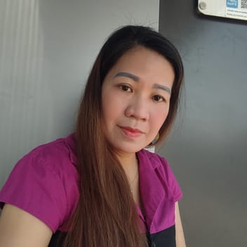 Alarma, Filipino nanny, in the UAE