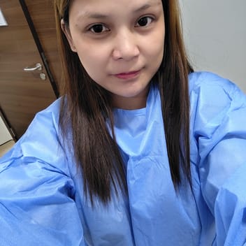 Emee, Filipino elder-care worker, in Riyadh