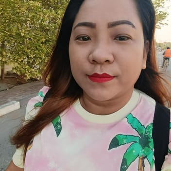 Liezel, Filipino nanny, in Dubai