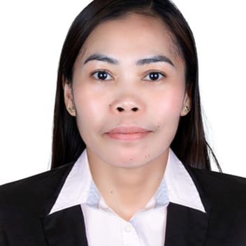 Amelinda , Filipino nanny, in Dubai