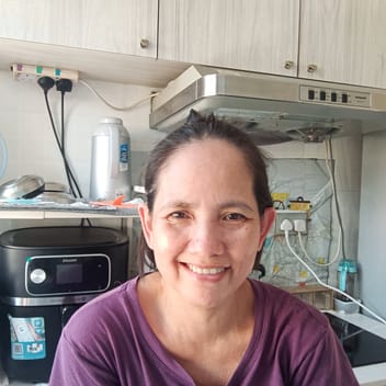 Josephine , Filipino nanny, in Saudi Arabia