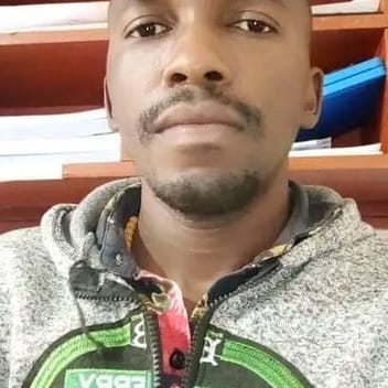 Tadeo , Ugandan elder-care worker, in Riyadh