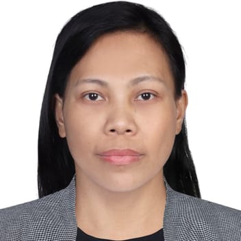 Amor, Filipino maid, in Dubai