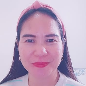 Novelyn, Filipino nanny, in Dubai