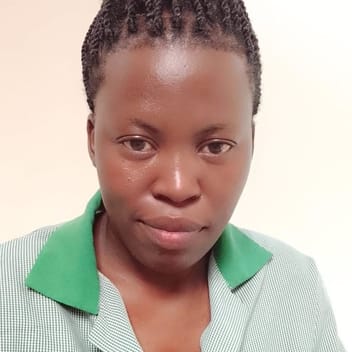 Hellen , Kenyan nanny, in Riyadh