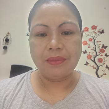 Melanie, Filipino nanny, in Qatar