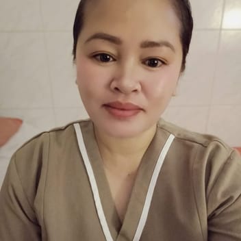 Mariafe, Filipino nanny, in Riyadh