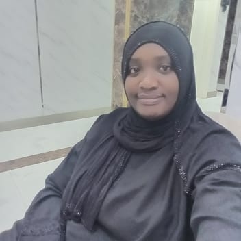 Asina , Kenyan nanny, in Makkah