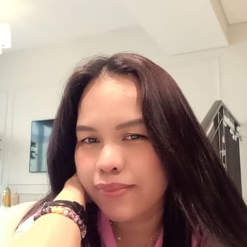 Nedilyn, Filipino maid, in Dubai
