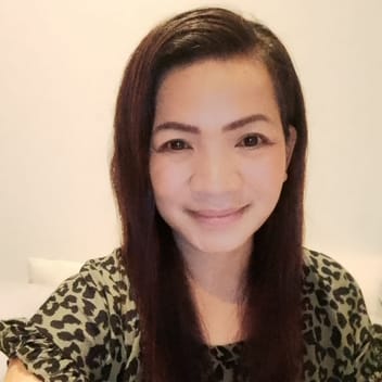 Beatriz , Filipino nanny, in Dubai