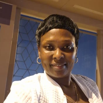 LISPER , Kenyan nanny, in Qatar