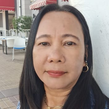 Leonisa, Filipino nanny, in Dubai