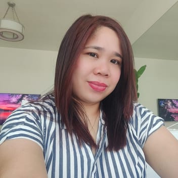 Roselyn, Filipino maid, in Dubai