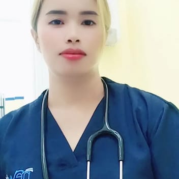 Julue, Filipino nanny, in Dubai
