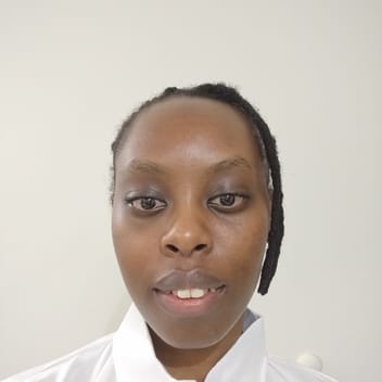Tracey, Kenyan driver, in Riyadh