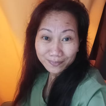 Elvie , Filipino nanny, in Dubai