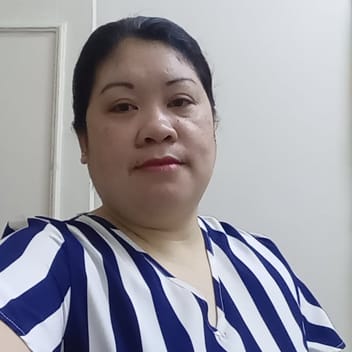 Lorife , Filipino nanny, in Riyadh
