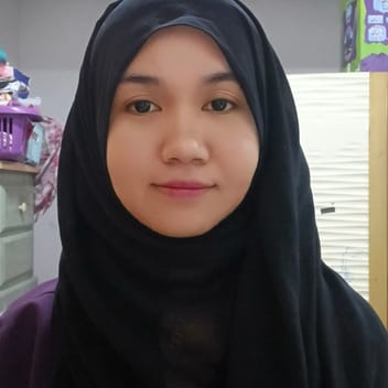 Wahida , Filipino maid, in Dubai