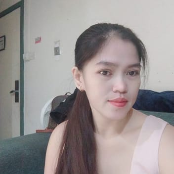 Criselda , Filipino nanny, in Dubai